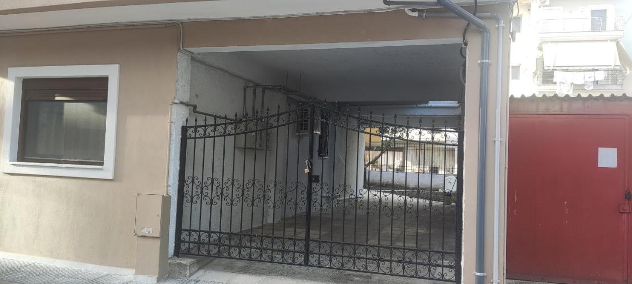 Πολυτελεσ -Μοντερνο Διαμερισμα Apartman Lárisza Kültér fotó